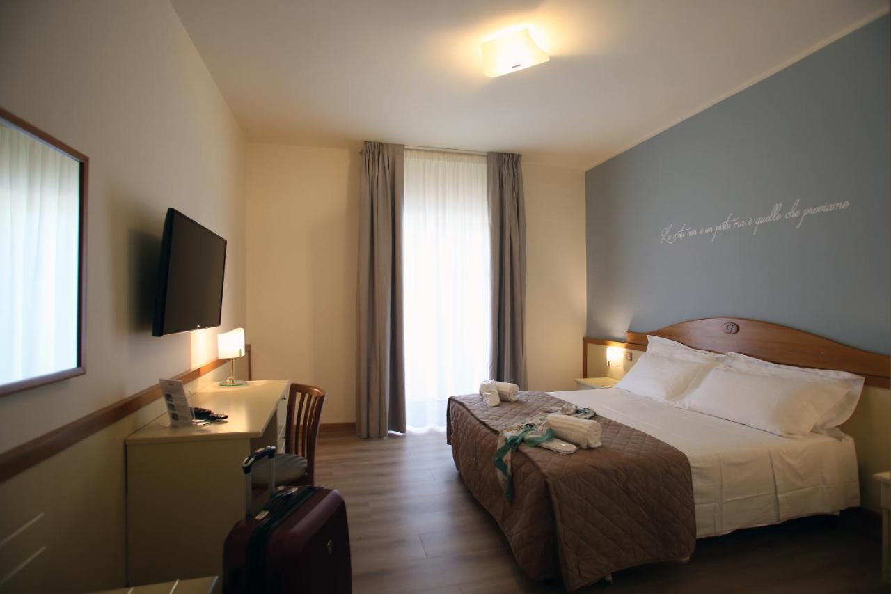 Hotel Le Ginestre Family & Wellness Vieste Exterior photo